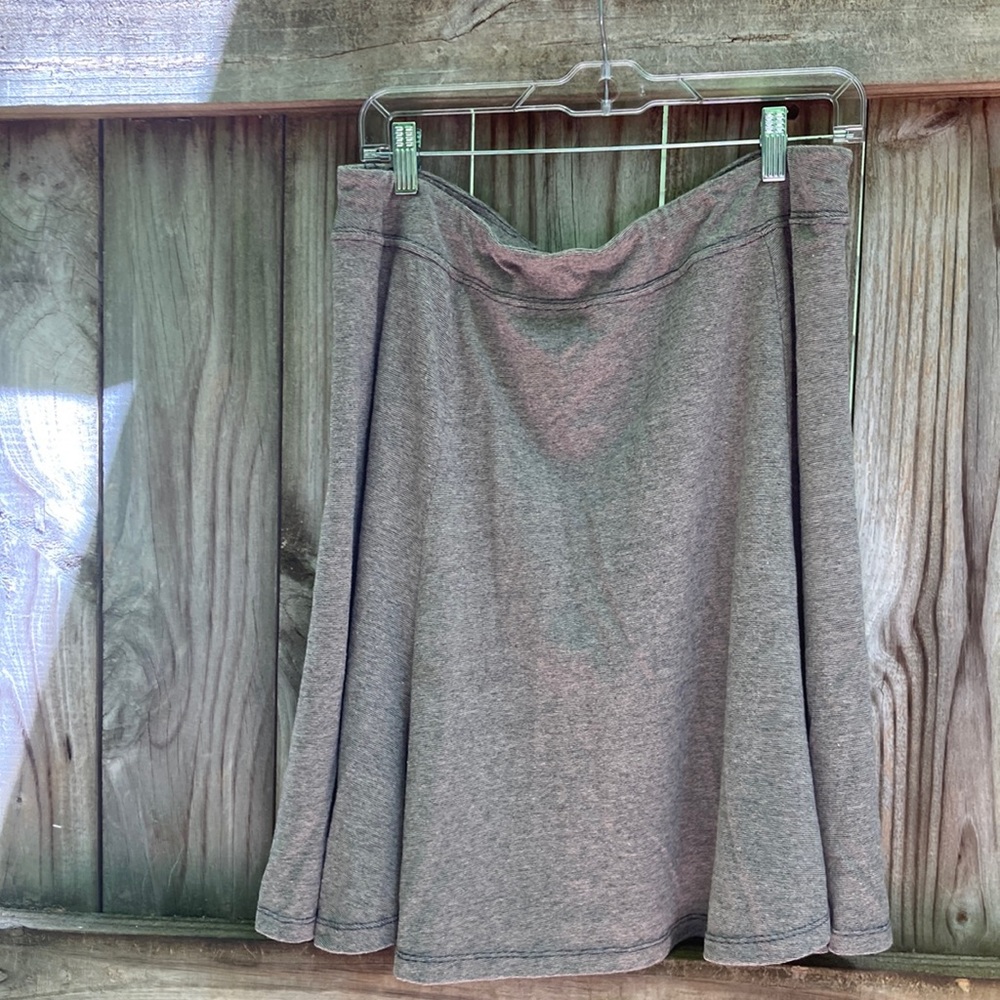 lur brown skirt